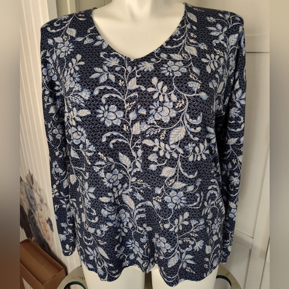 J.Jill Pure Jill Eco-Terry Floral V-Neck Top Sz M Best 12-16 Runs Large Cozy